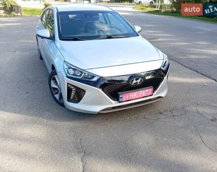 Серый Хендай Ioniq, объемом двигателя 0 л и пробегом 90 тыс. км за 13900 $, фото 34 на Automoto.ua