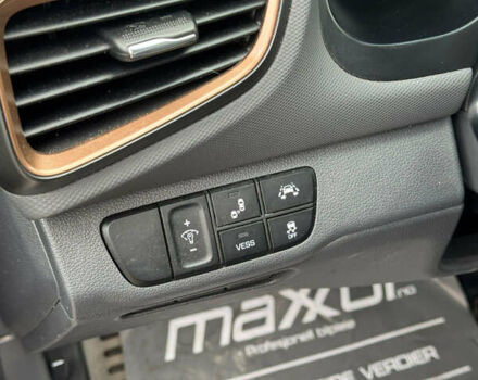 Серый Хендай Ioniq, объемом двигателя 0 л и пробегом 117 тыс. км за 13450 $, фото 14 на Automoto.ua