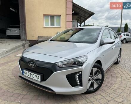 Серый Хендай Ioniq, объемом двигателя 0 л и пробегом 111 тыс. км за 13850 $, фото 35 на Automoto.ua