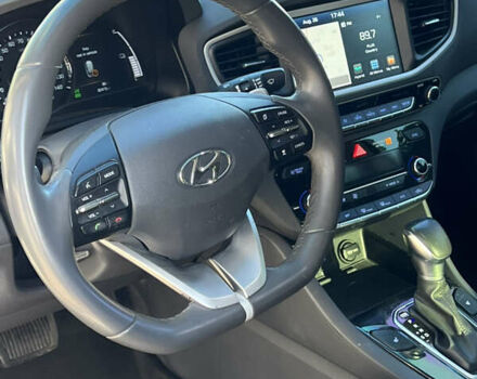 Сірий Хендай Ioniq, об'ємом двигуна 1.58 л та пробігом 134 тис. км за 15900 $, фото 35 на Automoto.ua