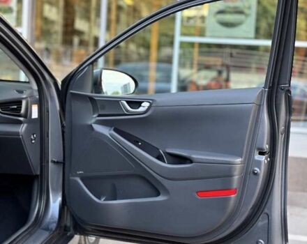 Сірий Хендай Ioniq, об'ємом двигуна 0 л та пробігом 81 тис. км за 12499 $, фото 79 на Automoto.ua