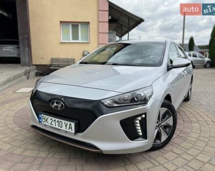 Серый Хендай Ioniq, объемом двигателя 0 л и пробегом 111 тыс. км за 13850 $, фото 30 на Automoto.ua