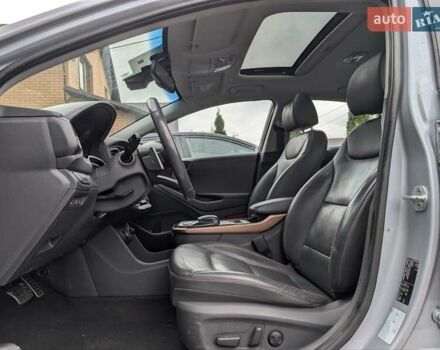 Серый Хендай Ioniq, объемом двигателя 0 л и пробегом 136 тыс. км за 12600 $, фото 13 на Automoto.ua