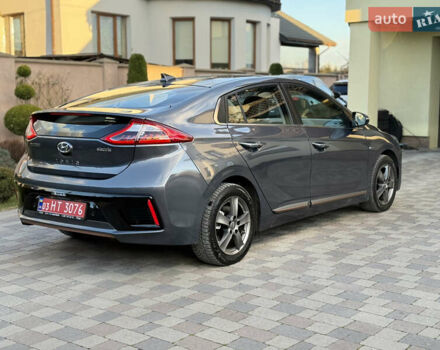 Серый Хендай Ioniq, объемом двигателя 0 л и пробегом 109 тыс. км за 13899 $, фото 9 на Automoto.ua