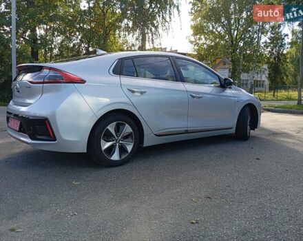 Серый Хендай Ioniq, объемом двигателя 0 л и пробегом 90 тыс. км за 13900 $, фото 30 на Automoto.ua