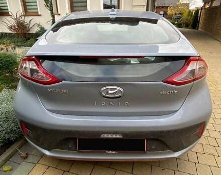 Серый Хендай Ioniq, объемом двигателя 0 л и пробегом 108 тыс. км за 13700 $, фото 27 на Automoto.ua