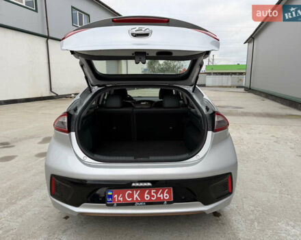 Серый Хендай Ioniq, объемом двигателя 0 л и пробегом 87 тыс. км за 13500 $, фото 8 на Automoto.ua
