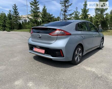 Серый Хендай Ioniq, объемом двигателя 0 л и пробегом 174 тыс. км за 12800 $, фото 6 на Automoto.ua