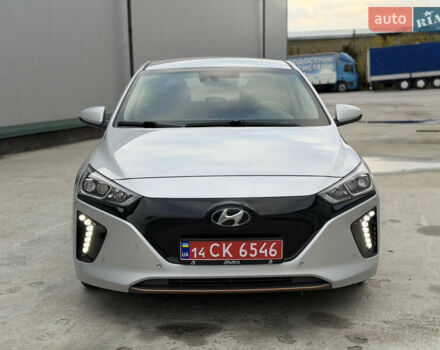 Серый Хендай Ioniq, объемом двигателя 0 л и пробегом 87 тыс. км за 13500 $, фото 2 на Automoto.ua