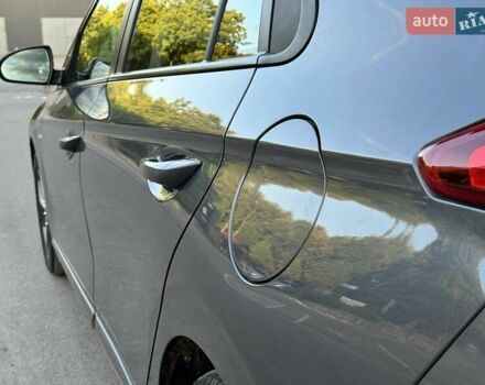 Сірий Хендай Ioniq, об'ємом двигуна 0 л та пробігом 81 тис. км за 12499 $, фото 37 на Automoto.ua