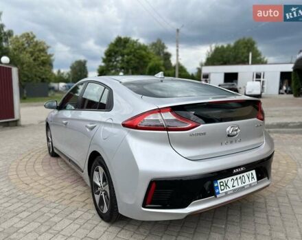 Серый Хендай Ioniq, объемом двигателя 0 л и пробегом 111 тыс. км за 13850 $, фото 19 на Automoto.ua