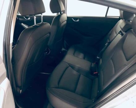 Сірий Хендай Ioniq, об'ємом двигуна 0 л та пробігом 93 тис. км за 13100 $, фото 5 на Automoto.ua