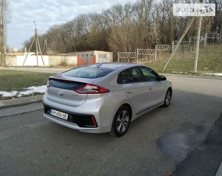 Серый Хендай Ioniq, объемом двигателя 0 л и пробегом 50 тыс. км за 25900 $, фото 13 на Automoto.ua