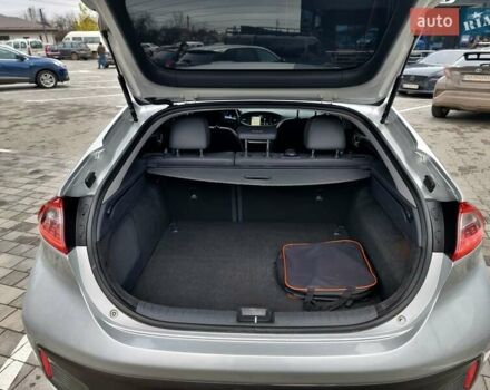 Серый Хендай Ioniq, объемом двигателя 0 л и пробегом 137 тыс. км за 12950 $, фото 39 на Automoto.ua