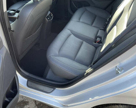 Сірий Хендай Ioniq, об'ємом двигуна 0 л та пробігом 121 тис. км за 12800 $, фото 13 на Automoto.ua