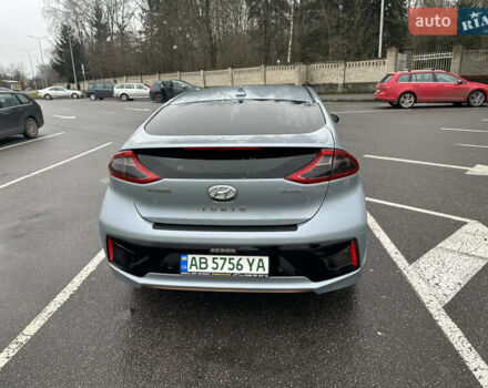 Сірий Хендай Ioniq, об'ємом двигуна 0 л та пробігом 148 тис. км за 13600 $, фото 5 на Automoto.ua