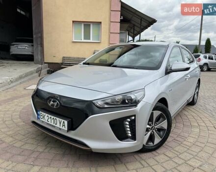 Серый Хендай Ioniq, объемом двигателя 0 л и пробегом 111 тыс. км за 13850 $, фото 31 на Automoto.ua
