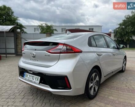 Серый Хендай Ioniq, объемом двигателя 0 л и пробегом 111 тыс. км за 13850 $, фото 14 на Automoto.ua