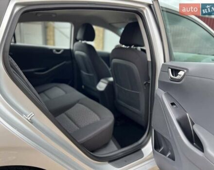 Серый Хендай Ioniq, объемом двигателя 0 л и пробегом 111 тыс. км за 13850 $, фото 53 на Automoto.ua