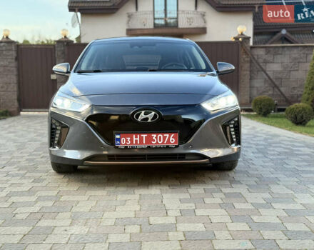 Серый Хендай Ioniq, объемом двигателя 0 л и пробегом 109 тыс. км за 13899 $, фото 5 на Automoto.ua