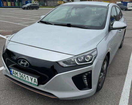 Серый Хендай Ioniq, объемом двигателя 0 л и пробегом 117 тыс. км за 13450 $, фото 3 на Automoto.ua