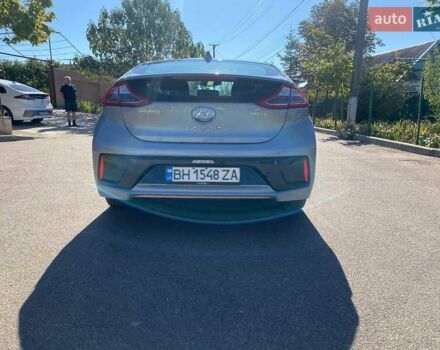 Сірий Хендай Ioniq, об'ємом двигуна 0 л та пробігом 150 тис. км за 13500 $, фото 1 на Automoto.ua