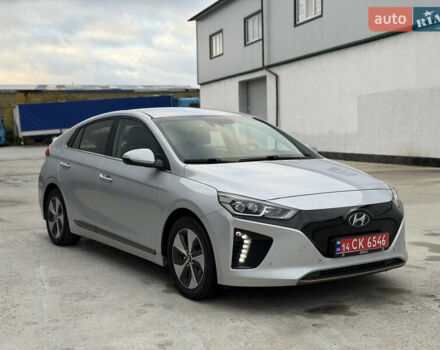 Серый Хендай Ioniq, объемом двигателя 0 л и пробегом 87 тыс. км за 13500 $, фото 3 на Automoto.ua