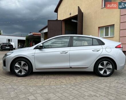 Серый Хендай Ioniq, объемом двигателя 0 л и пробегом 111 тыс. км за 13850 $, фото 27 на Automoto.ua