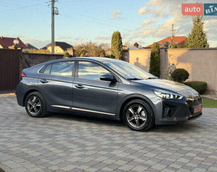 Серый Хендай Ioniq, объемом двигателя 0 л и пробегом 109 тыс. км за 13899 $, фото 8 на Automoto.ua