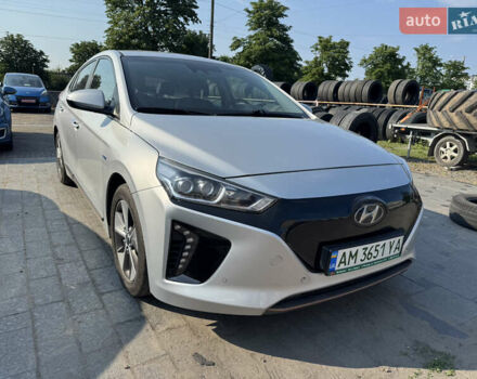 Серый Хендай Ioniq, объемом двигателя 0 л и пробегом 115 тыс. км за 12700 $, фото 1 на Automoto.ua