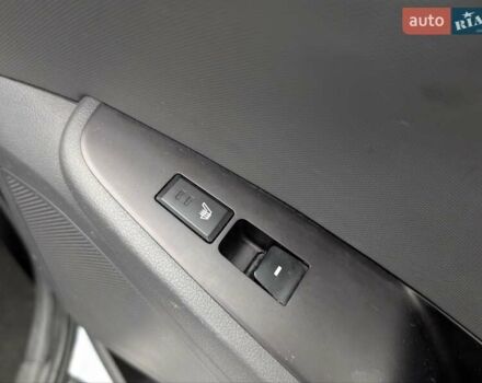 Серый Хендай Ioniq, объемом двигателя 0 л и пробегом 136 тыс. км за 12600 $, фото 17 на Automoto.ua