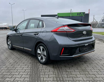 Серый Хендай Ioniq, объемом двигателя 0 л и пробегом 86 тыс. км за 13500 $, фото 2 на Automoto.ua