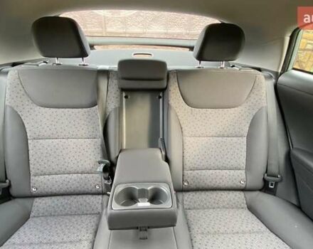 Серый Хендай Ioniq, объемом двигателя 0 л и пробегом 108 тыс. км за 13700 $, фото 20 на Automoto.ua
