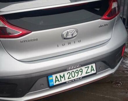 Сірий Хендай Ioniq, об'ємом двигуна 0 л та пробігом 120 тис. км за 13000 $, фото 7 на Automoto.ua