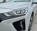 Серый Хендай Ioniq, объемом двигателя 0 л и пробегом 117 тыс. км за 13450 $, фото 5 на Automoto.ua