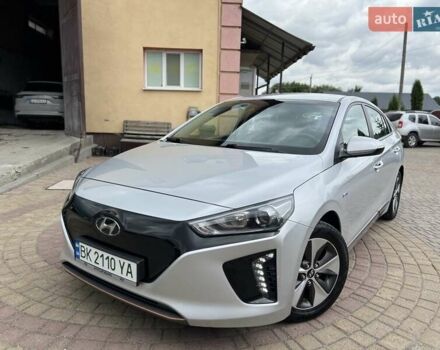Серый Хендай Ioniq, объемом двигателя 0 л и пробегом 111 тыс. км за 13850 $, фото 32 на Automoto.ua