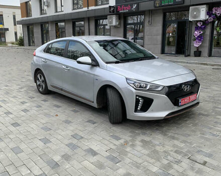 Серый Хендай Ioniq, объемом двигателя 0 л и пробегом 123 тыс. км за 13500 $, фото 1 на Automoto.ua