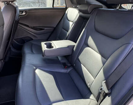 Серый Хендай Ioniq, объемом двигателя 0 л и пробегом 182 тыс. км за 15550 $, фото 11 на Automoto.ua