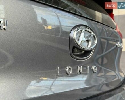 Сірий Хендай Ioniq, об'ємом двигуна 0 л та пробігом 81 тис. км за 12499 $, фото 39 на Automoto.ua