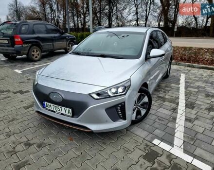 Серый Хендай Ioniq, объемом двигателя 0 л и пробегом 137 тыс. км за 12950 $, фото 3 на Automoto.ua