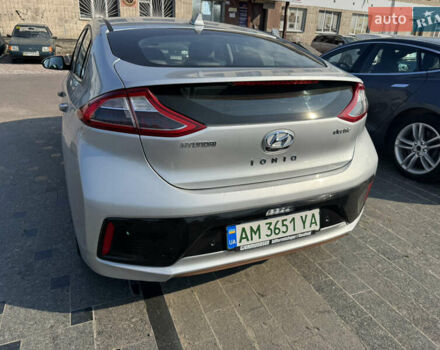 Серый Хендай Ioniq, объемом двигателя 0 л и пробегом 115 тыс. км за 12700 $, фото 4 на Automoto.ua