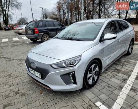 Серый Хендай Ioniq, объемом двигателя 0 л и пробегом 137 тыс. км за 12950 $, фото 9 на Automoto.ua