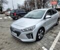 Серый Хендай Ioniq, объемом двигателя 0 л и пробегом 137 тыс. км за 12950 $, фото 9 на Automoto.ua