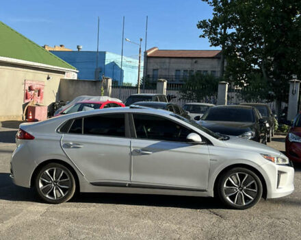 Сірий Хендай Ioniq, об'ємом двигуна 1.58 л та пробігом 134 тис. км за 15900 $, фото 8 на Automoto.ua