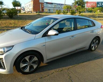 Сірий Хендай Ioniq, об'ємом двигуна 0 л та пробігом 91 тис. км за 13300 $, фото 11 на Automoto.ua