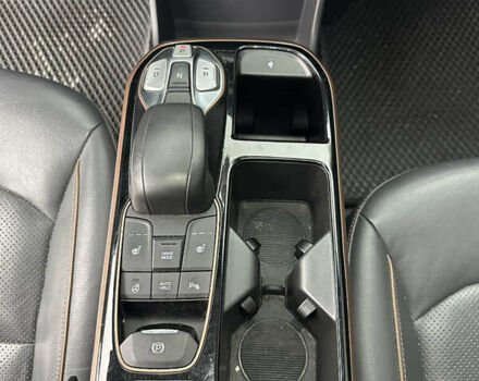 Сірий Хендай Ioniq, об'ємом двигуна 0 л та пробігом 148 тис. км за 13600 $, фото 16 на Automoto.ua