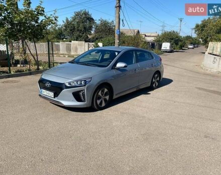 Сірий Хендай Ioniq, об'ємом двигуна 0 л та пробігом 150 тис. км за 13500 $, фото 2 на Automoto.ua