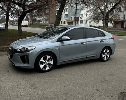 Сірий Хендай Ioniq, об'ємом двигуна 0 л та пробігом 166 тис. км за 11300 $, фото 2 на Automoto.ua