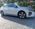 Серый Хендай Ioniq, объемом двигателя 0 л и пробегом 90 тыс. км за 13900 $, фото 6 на Automoto.ua