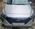 Хендай Ioniq 2018 в Виннице на Automoto.ua Серый Хендай Ioniq, объемом двигателя 0 л и пробегом 93 тыс. км за 15300 $, фото 1 на Automoto.ua
